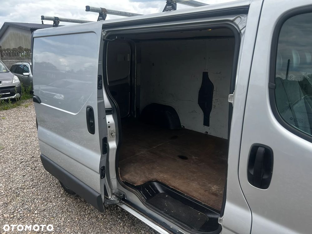 Renault Trafic - 21