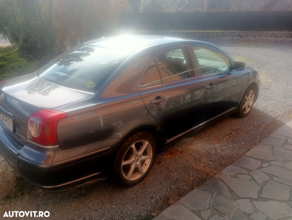 Toyota Avensis 2.2 D-4D Station Business - 3