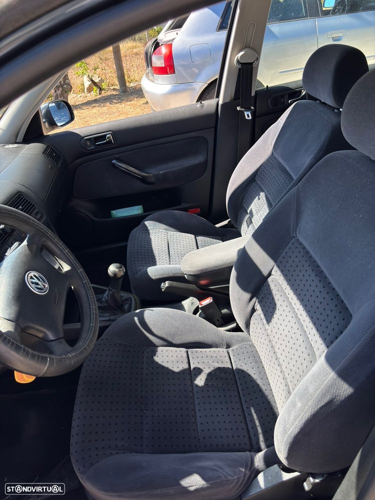 VW Golf 1.4i Confortline - 8