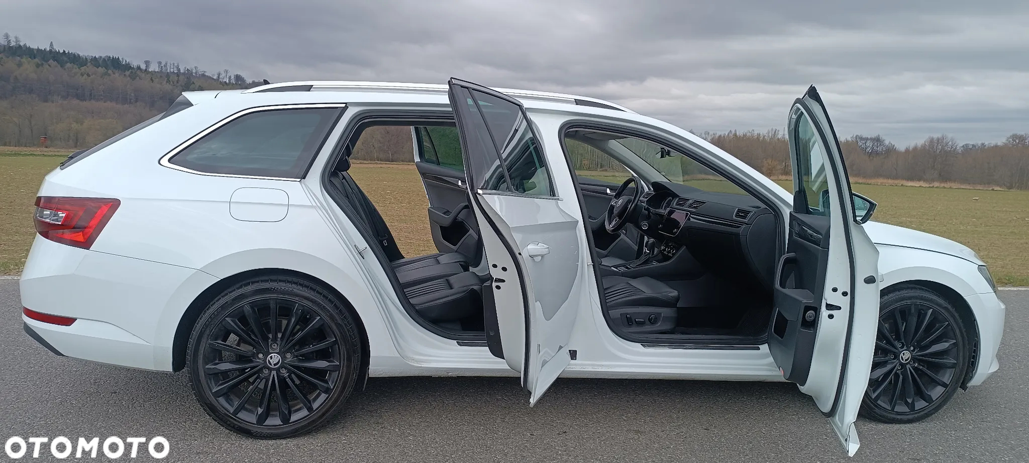 Skoda Superb Combi 2.0 TDI 4x4 DSG L&K - 12