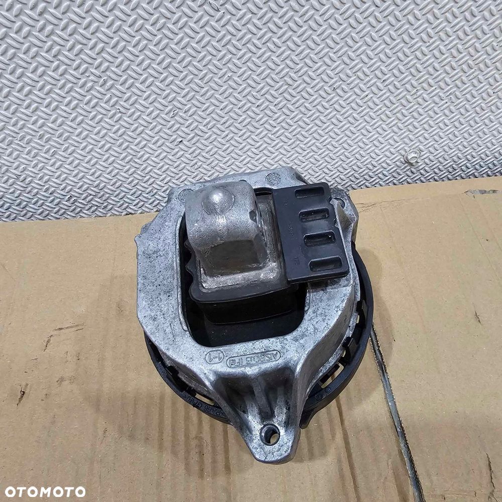 bmw g30 g31 2.0d łapa poduszka silnika prawa - 3