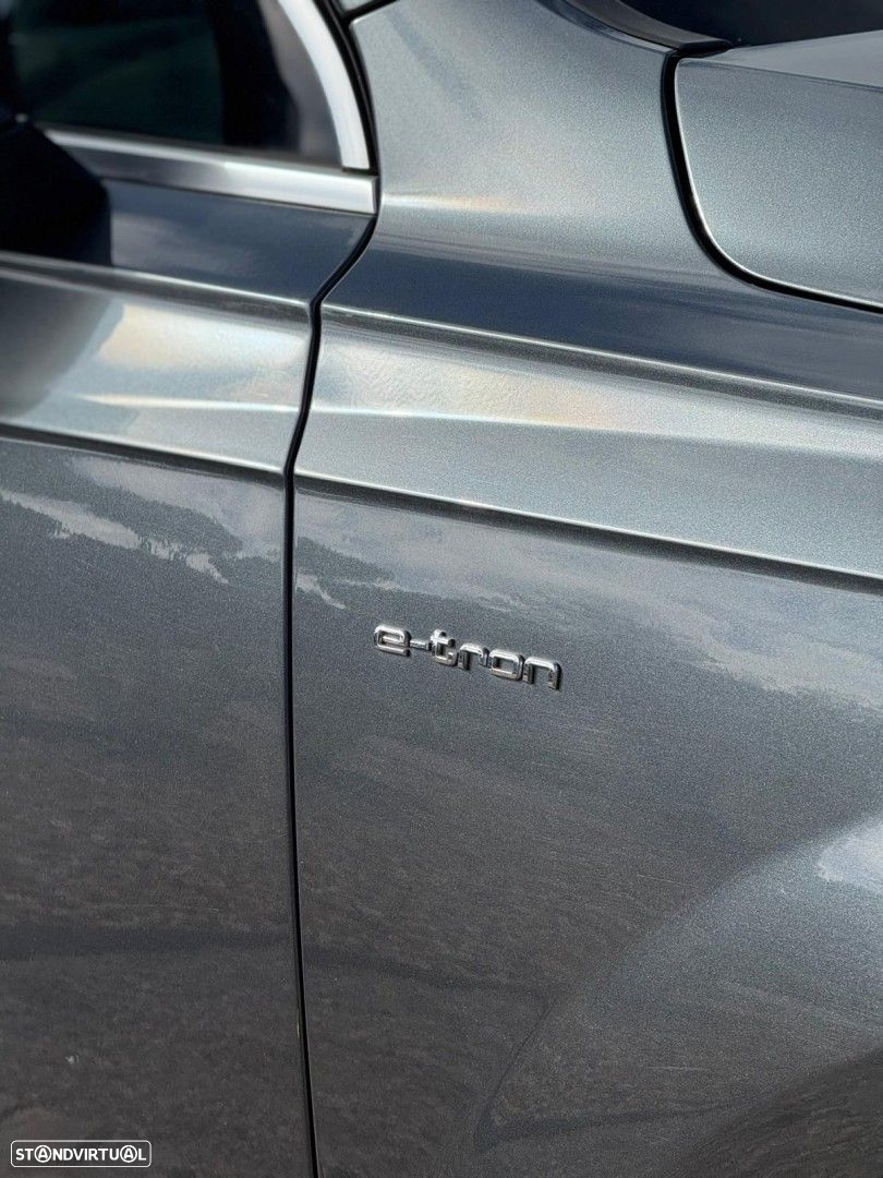 Audi Q7 3.0 TDI E-tron quattro S-line Tiptronic - 15