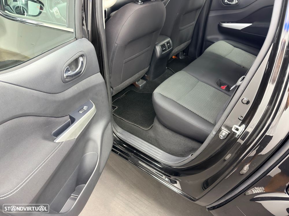 Nissan Navara 2.3 dCi CD 4WD Tekna - 16