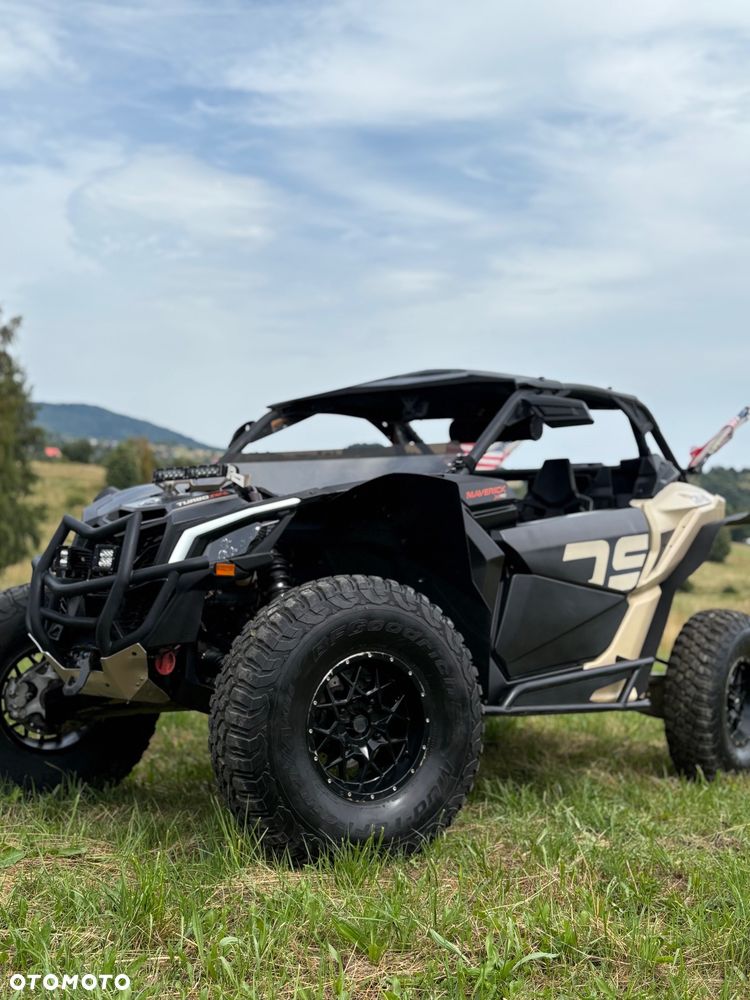 Can-Am Maverick - 11