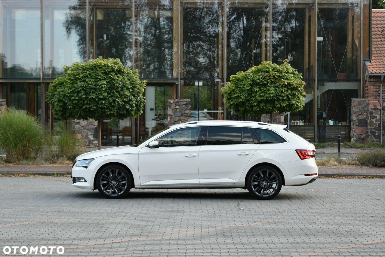 Skoda Superb 2.0 TDI DSG Style - 5