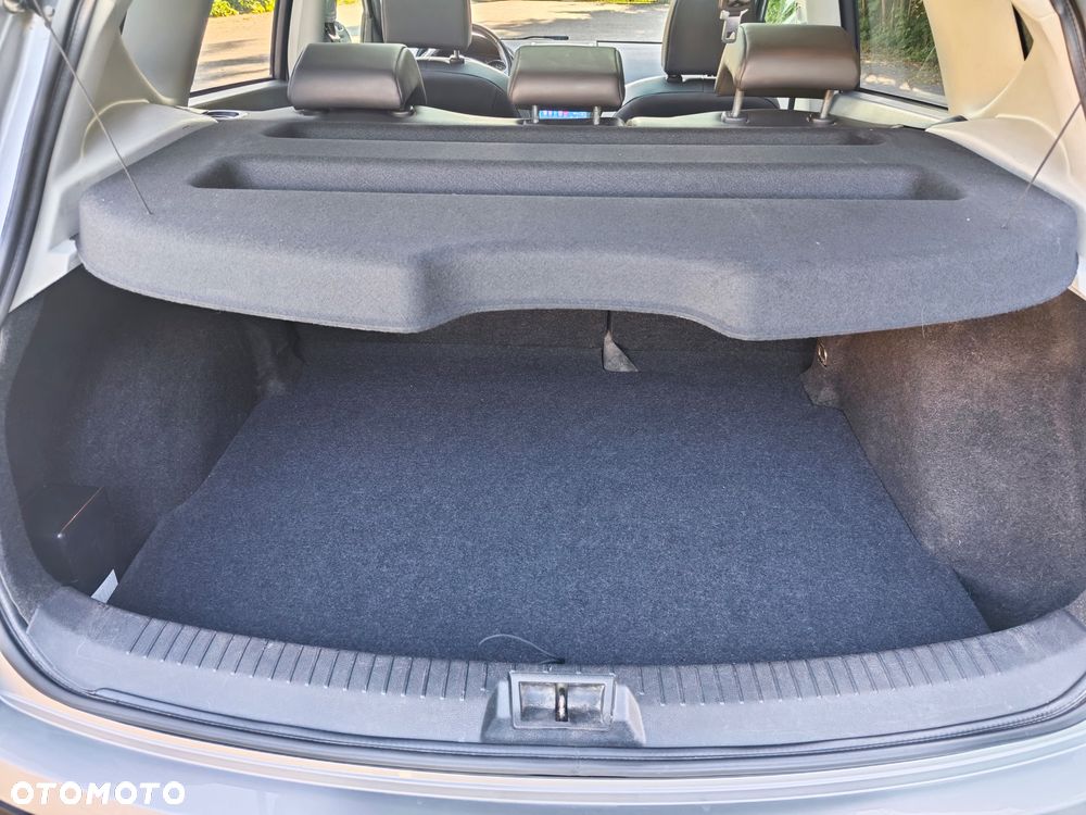 Nissan Qashqai 2.0 dCi 4 x 4 DPF tekna - 38