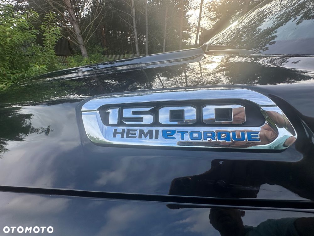 Dodge RAM 5.7 4x4 - 23