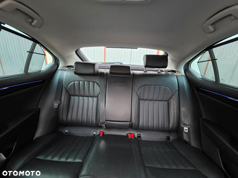 Skoda Superb 2.0 TDI 4x4 L&K DSG - 23