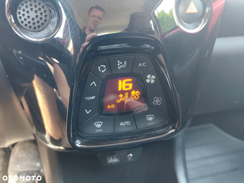 Citroën C1 1.0 VTi GPF Shine - 22
