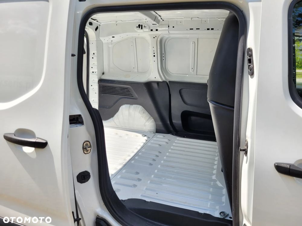 Toyota Proace City ładowność 900 kg L1 - 12