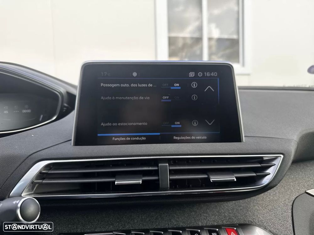 Peugeot 3008 PureTech 130 Stop & Start GPF EAT8 Allure - 18