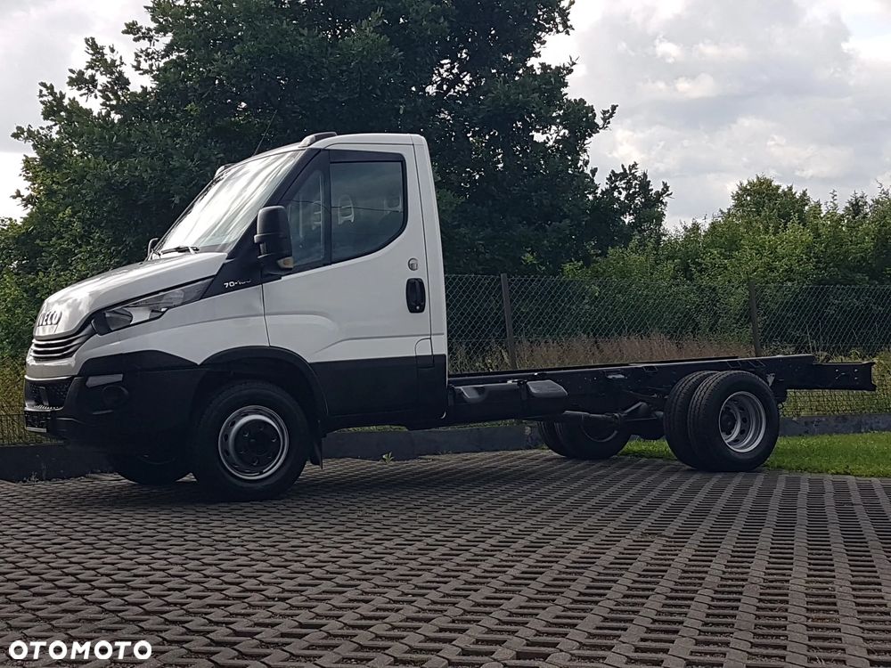 Iveco 70C18 RAMA PODWOZIE DO ZABUDOWY WIDELEC ROZSTAW OSI 3,75M KLIMA DAILY DMC 7000KG BLIŹNIAKI MANUAL - 31