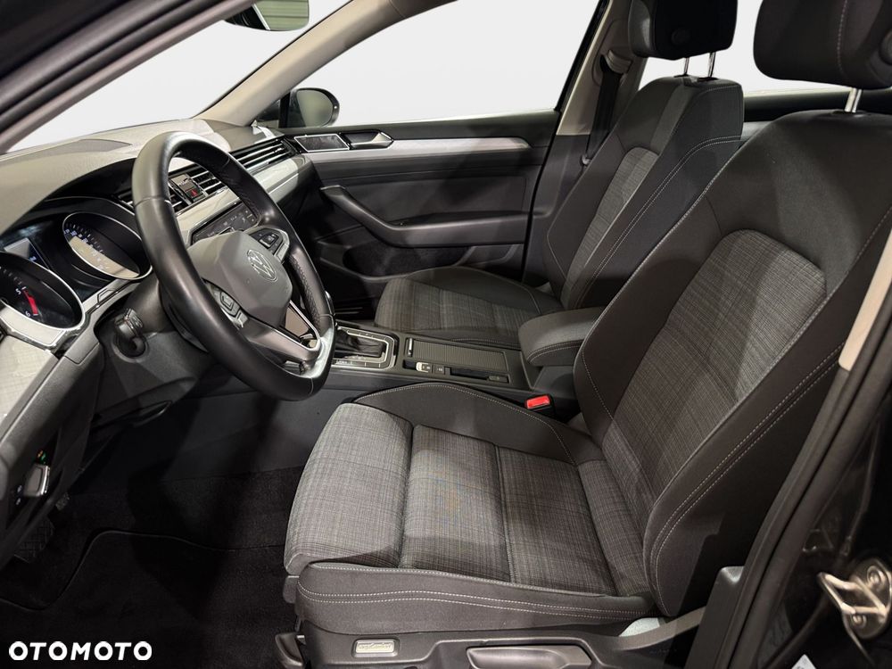 Volkswagen Passat Variant - 13