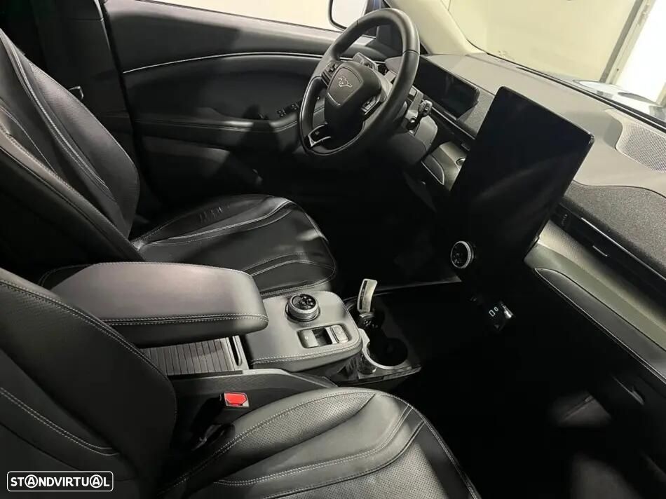 Ford Mustang Mach-E 98.7 kWh Premium AWD - 4