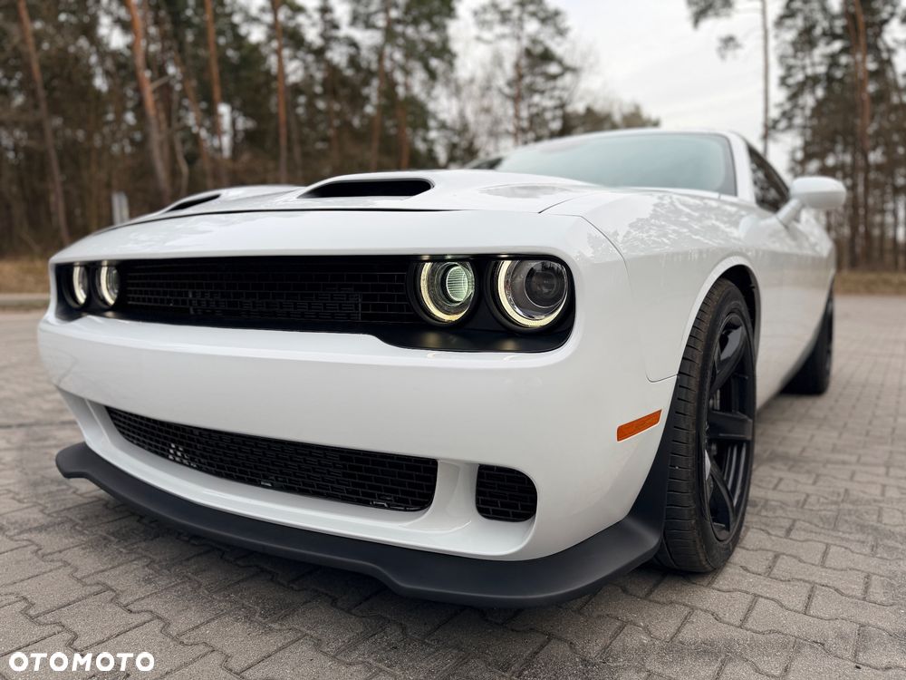 Dodge Challenger 6.2 Hellcat - 22