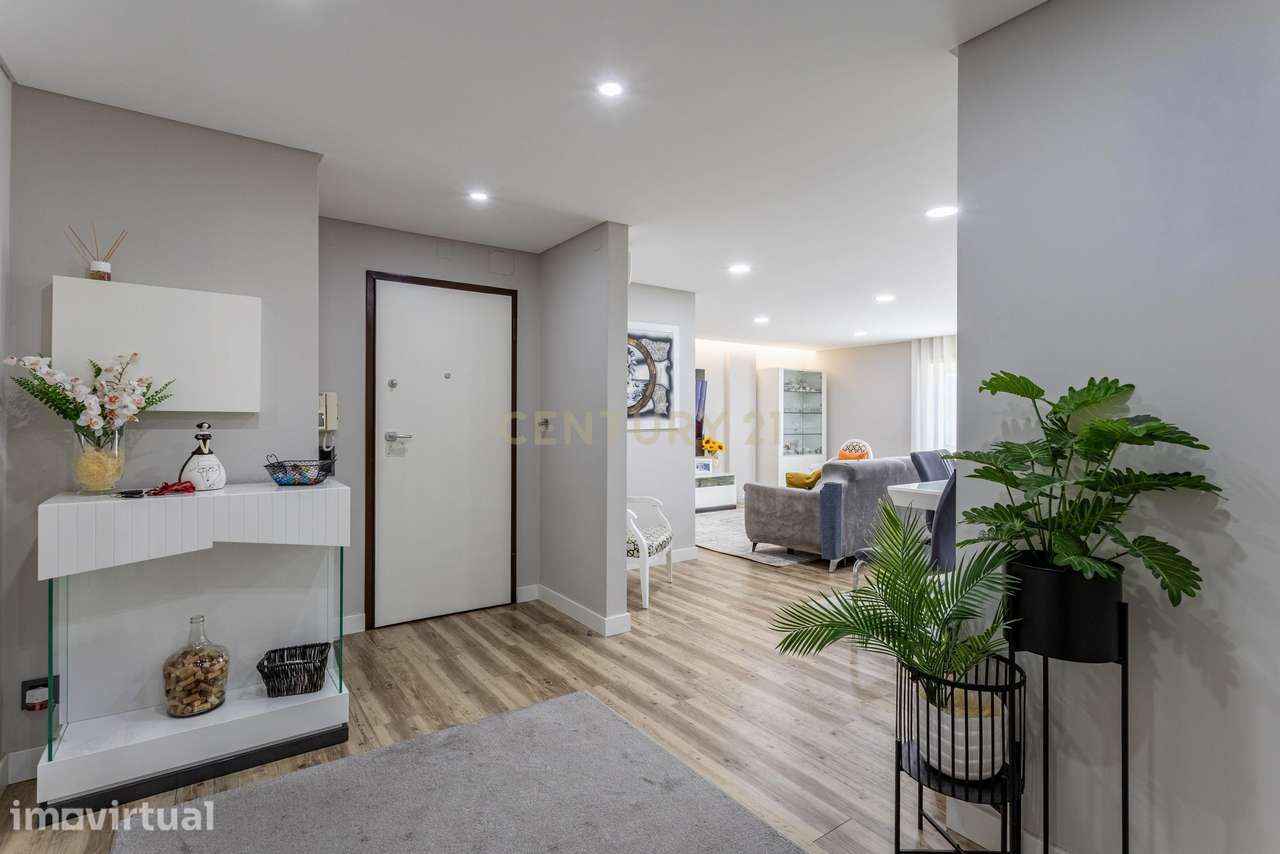 Moderno Apartamento T4 no Carregado em condomínio fechado - Grande imagem: 5/42
