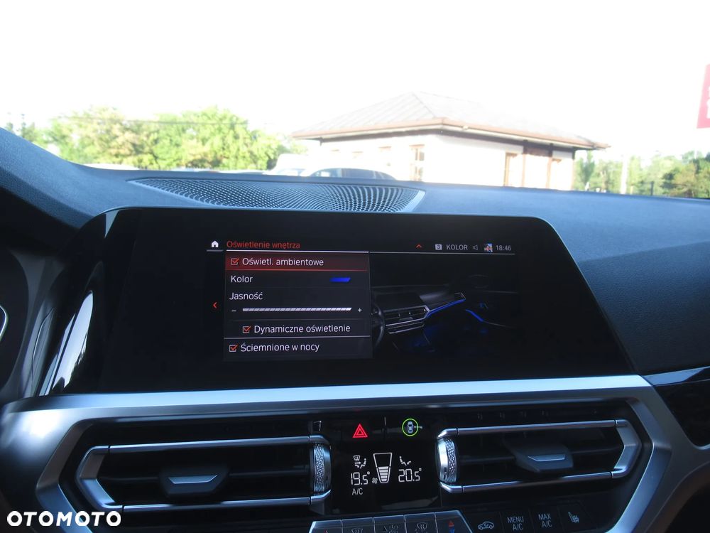 BMW Seria 3 320i xDrive Sport Line - 21