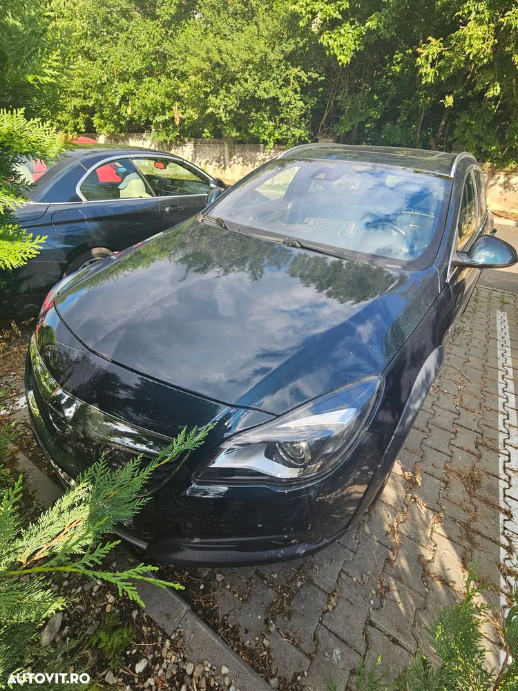 Opel Insignia 2.0 CDTI ECOTEC 4X4 Country Aut. - 4