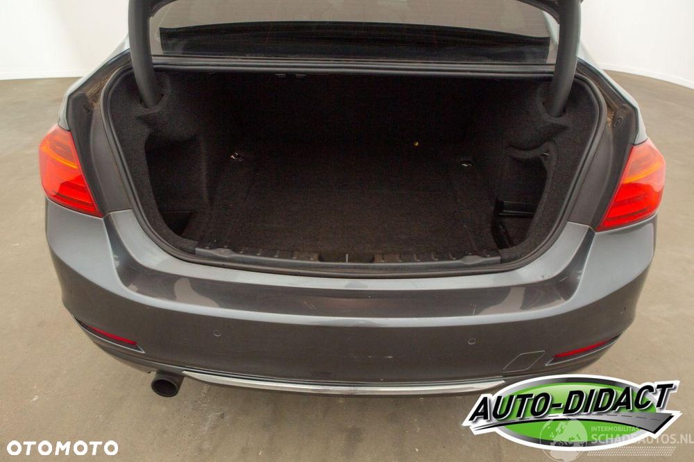 BMW Seria 3 - 13