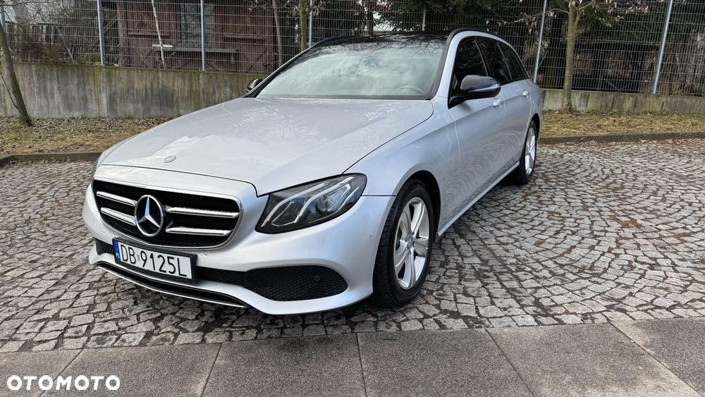 Mercedes-Benz Klasa E 220 d 9G-TRONIC - 2