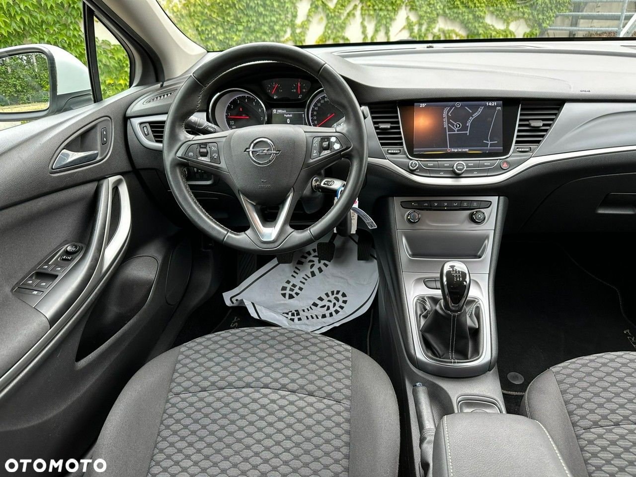 Opel Astra 1.4 Turbo Business - 16