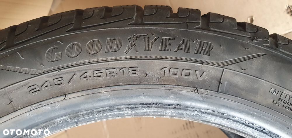 Opona GoodYear UltraGrip Performance + Run Flat 245/45 R18 7mm 3722 - 7