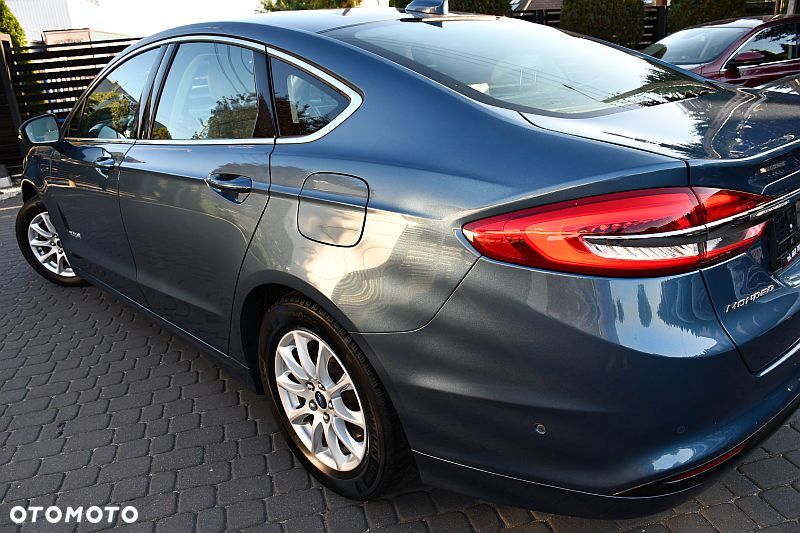 Ford Mondeo 2.0 Hybrid Titanium - 32
