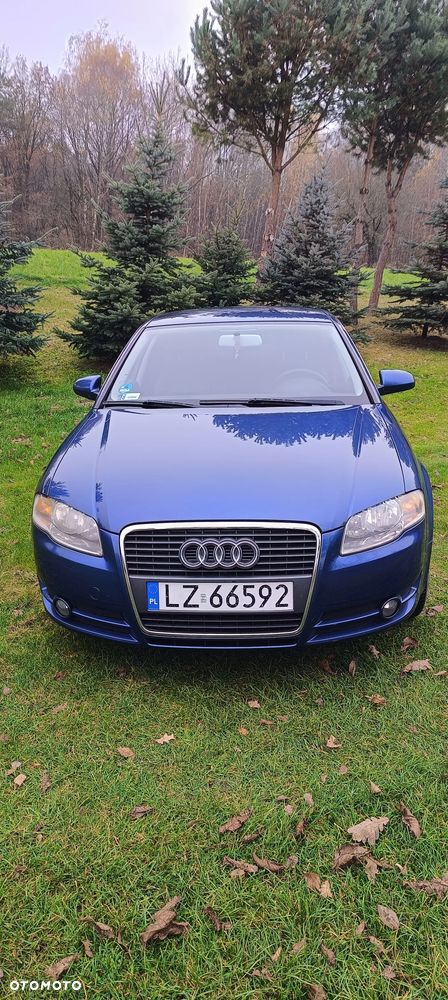 Audi A4 Limousine - 17