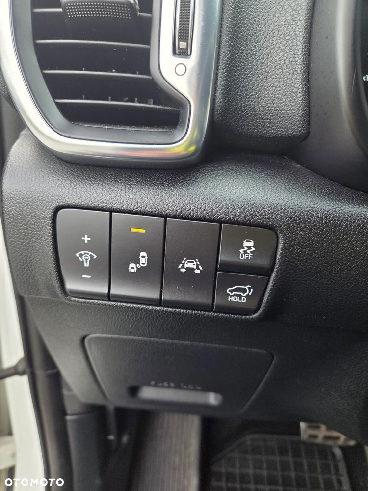 Kia Sportage 2,0 CRDI AWD GT Line - 17