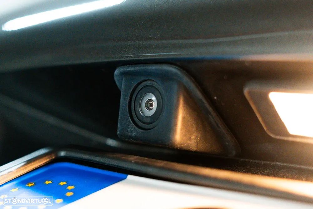 Peugeot 2008 1.2 PureTech Allure - 11