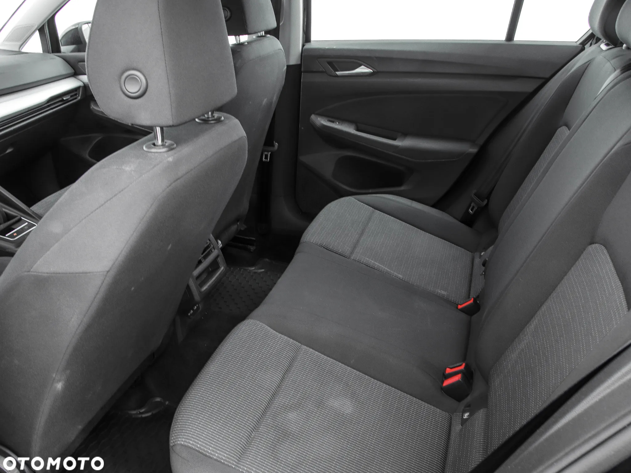 Volkswagen Golf VIII 1.0 TSI Active - 11