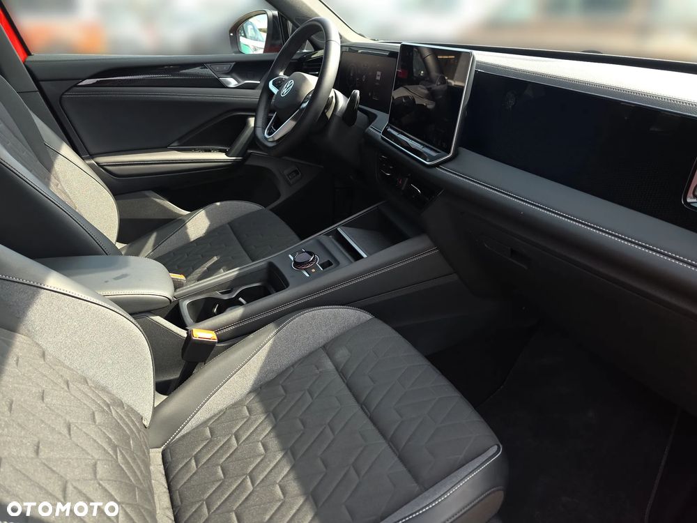Volkswagen Tiguan - 15