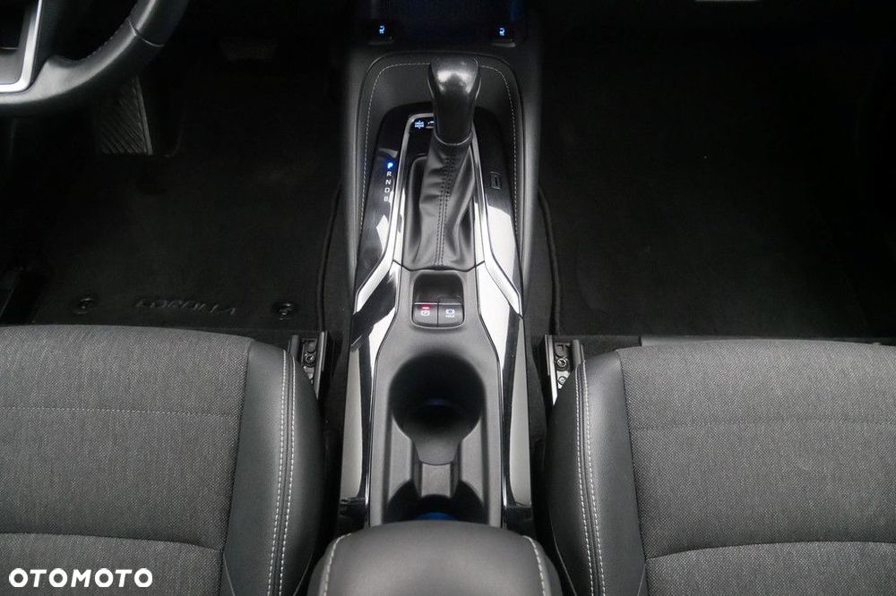 Toyota Corolla - 11