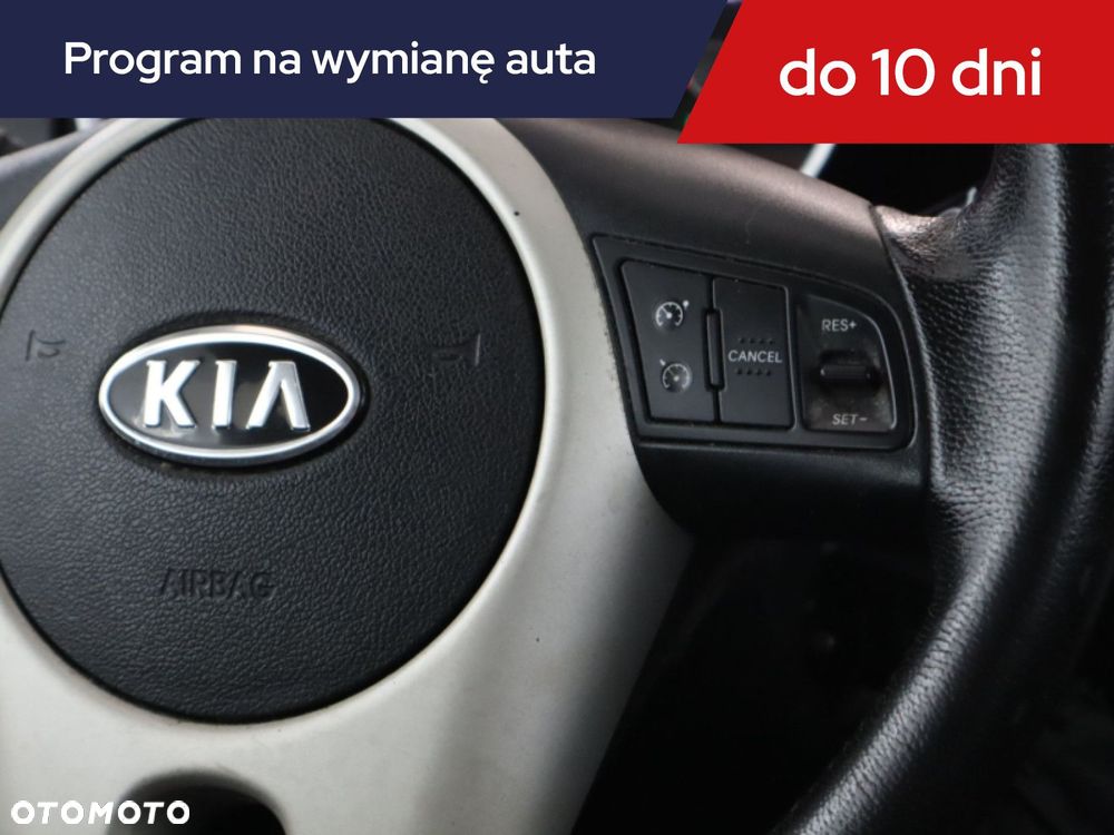 Kia Venga - 18