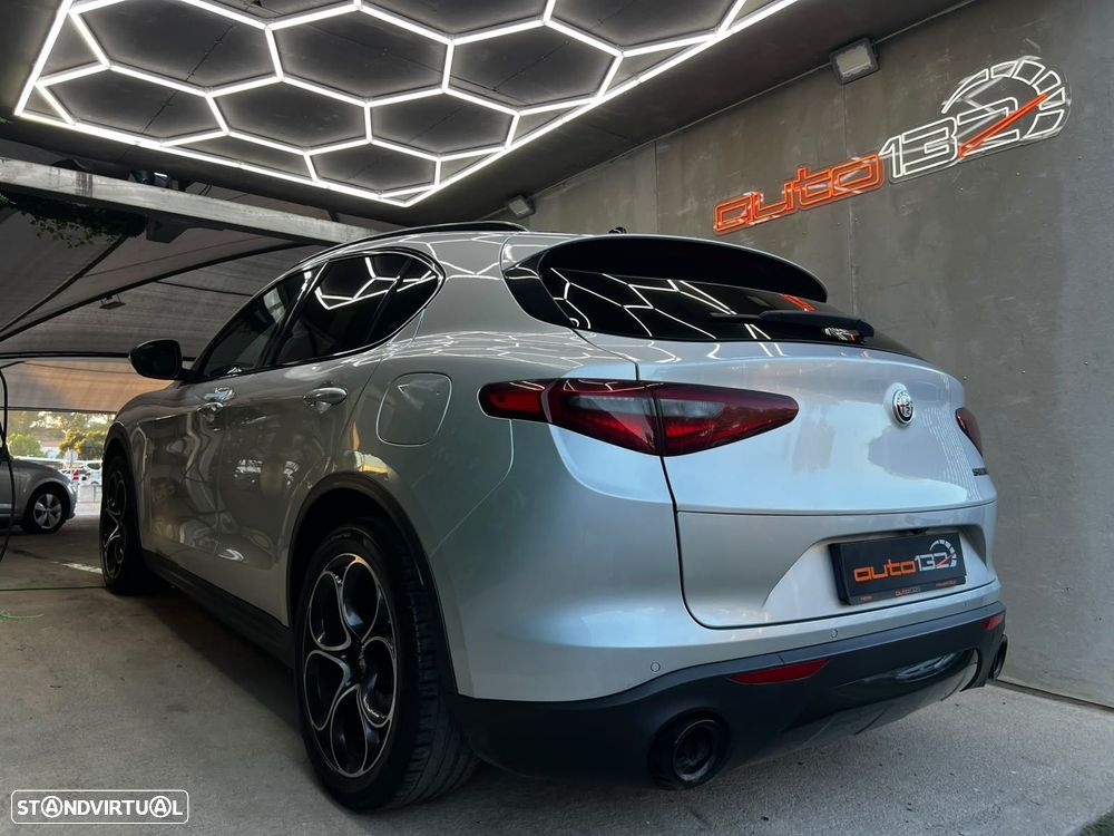 Alfa Romeo Stelvio 2.2 D TI AT8 - 6