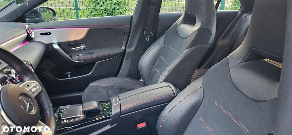 Mercedes-Benz CLA 250 e 8G-DCT AMG Line Advanced Plus - 17