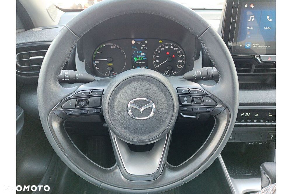 Mazda 2 Hybrid - 11