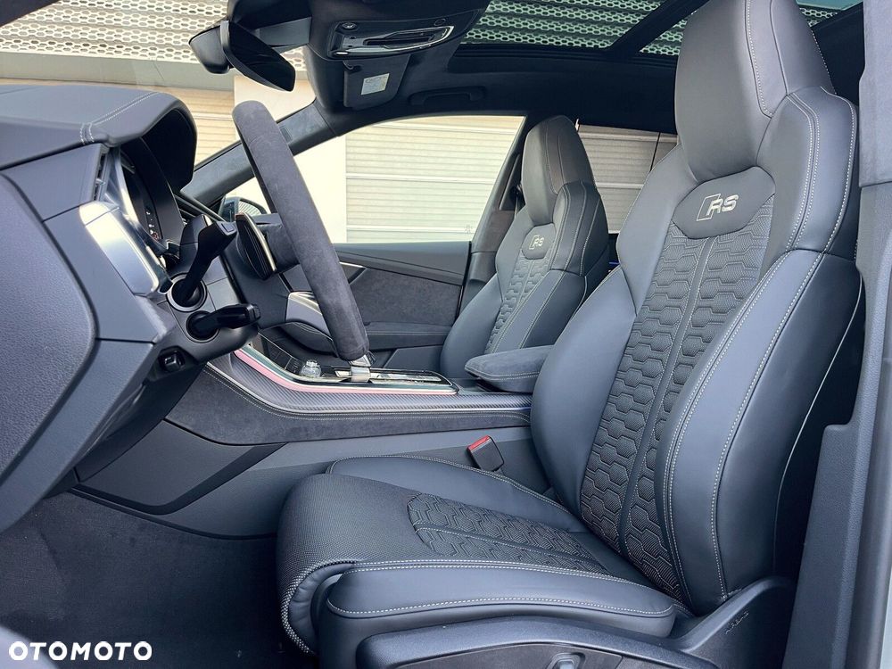 Audi RS Q8 - 6