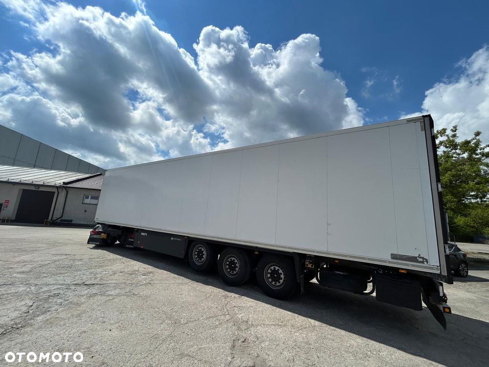 Schmitz Cargobull SKO 24/L - 2