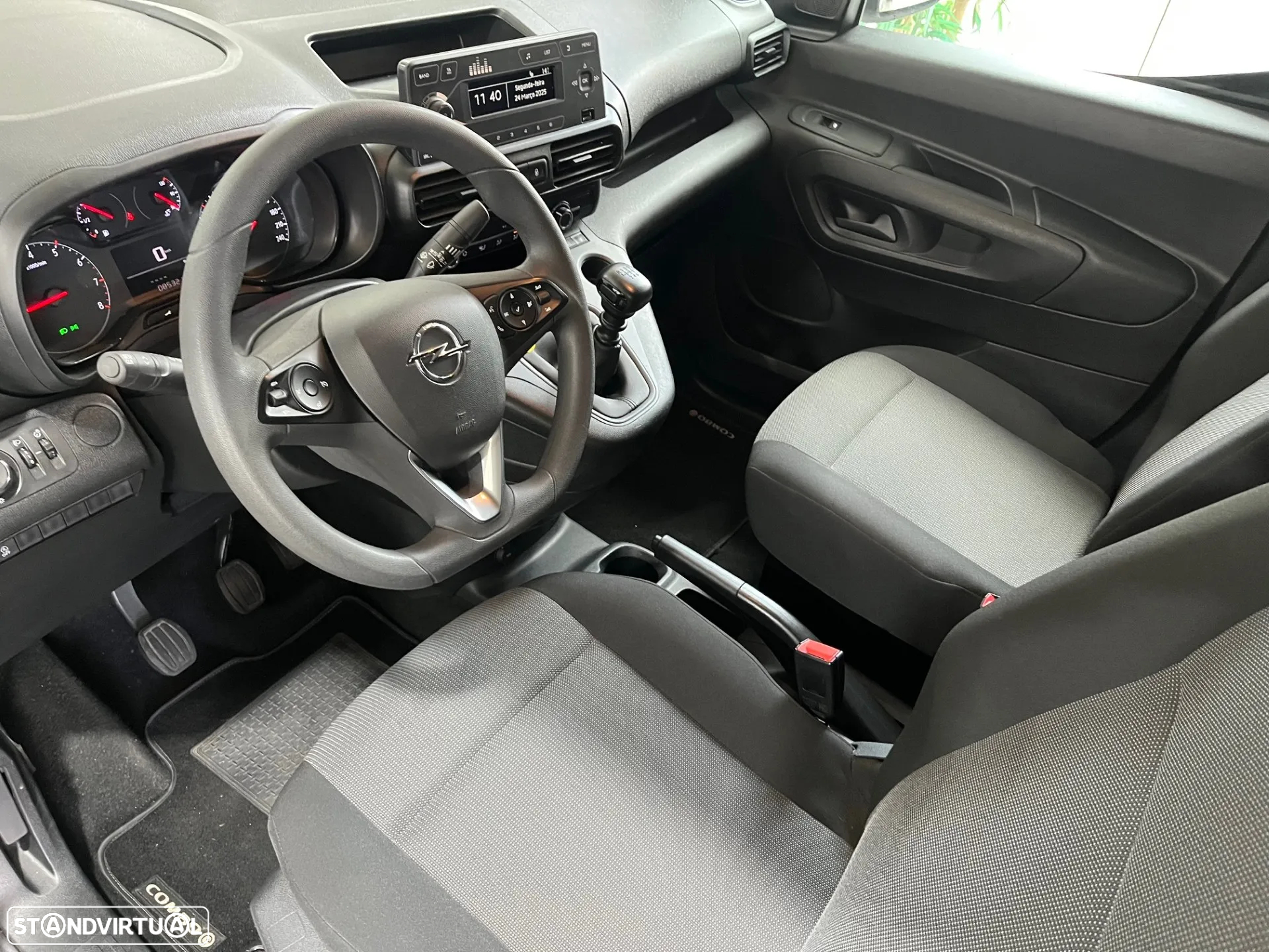 Opel Combo Cargo 1.5 CDTi L1H1 Essentia 102 CV - 11