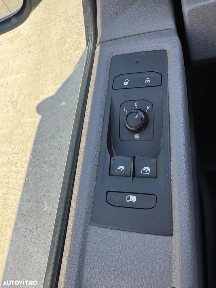 Volkswagen Transporter Sasiu CD T6.1 2.0 TDI 81 kW LR - 13