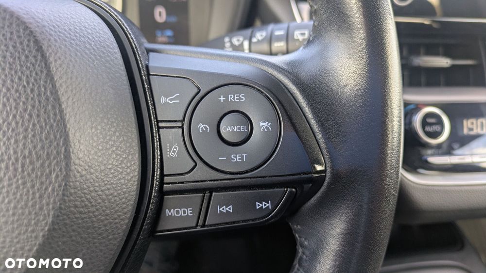 Toyota Corolla 1.8 Hybrid Active - 19
