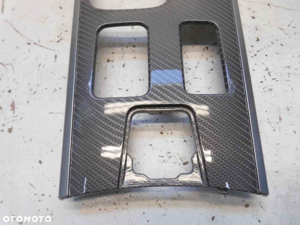 RAMKA PANEL DEKOR TUNELU ŚRODKOWEGO MITSUBISHI OUTLANDER III LIFT 2020r. ORYGINAŁ - 2