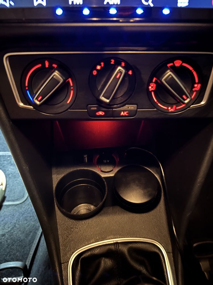 Volkswagen Polo - 19