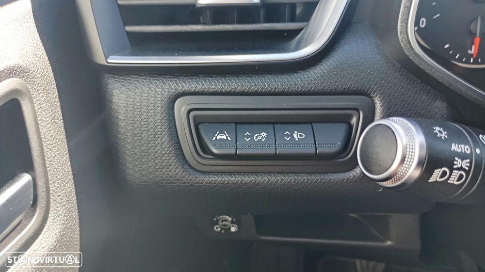 Renault Clio 1.0 TCe Limited Bi-Fuel - 29