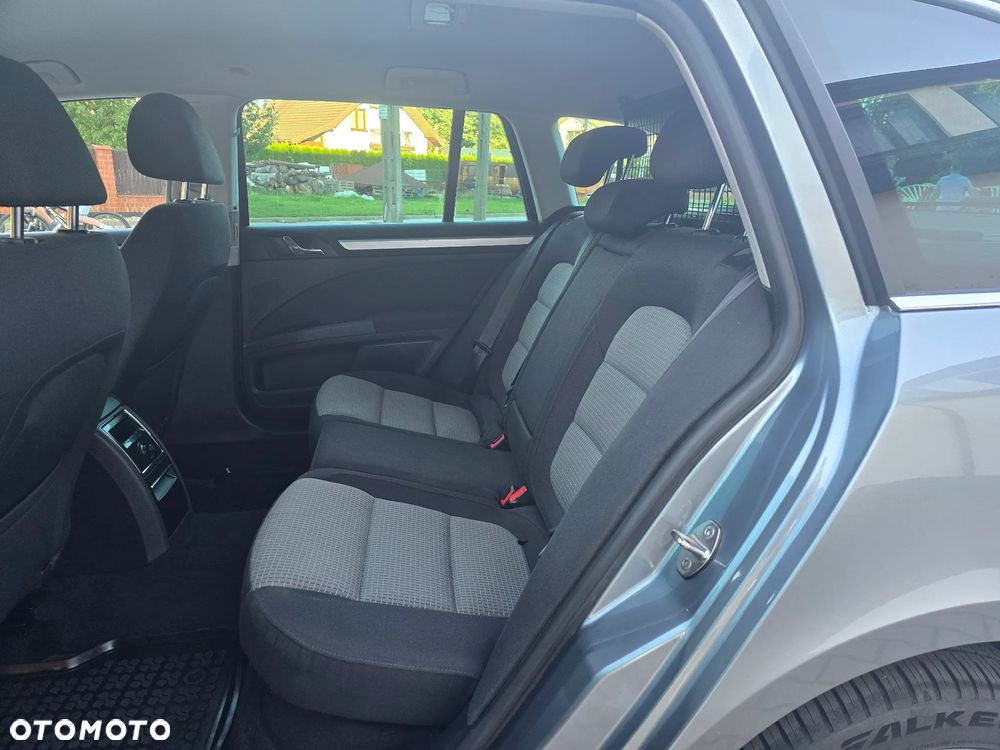 Skoda Superb 2.0 TDI Elegance DSG - 17