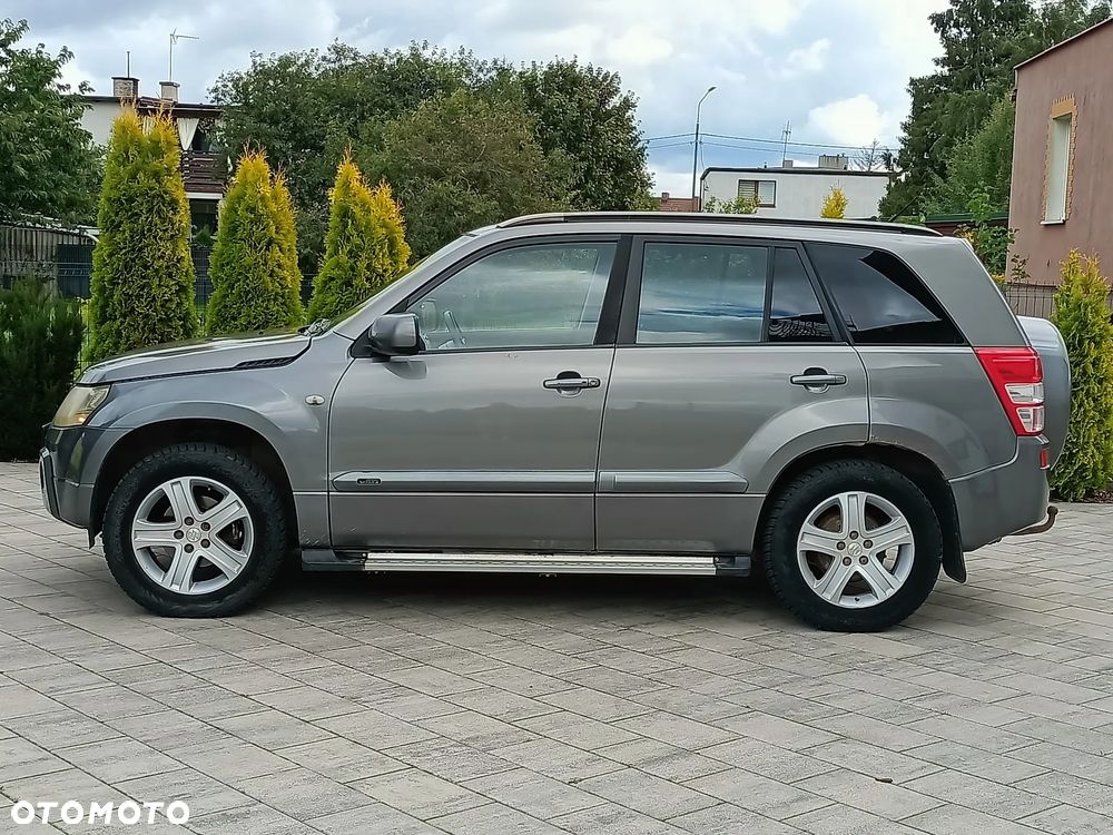 Suzuki Grand Vitara 2.0 De luxe - 4
