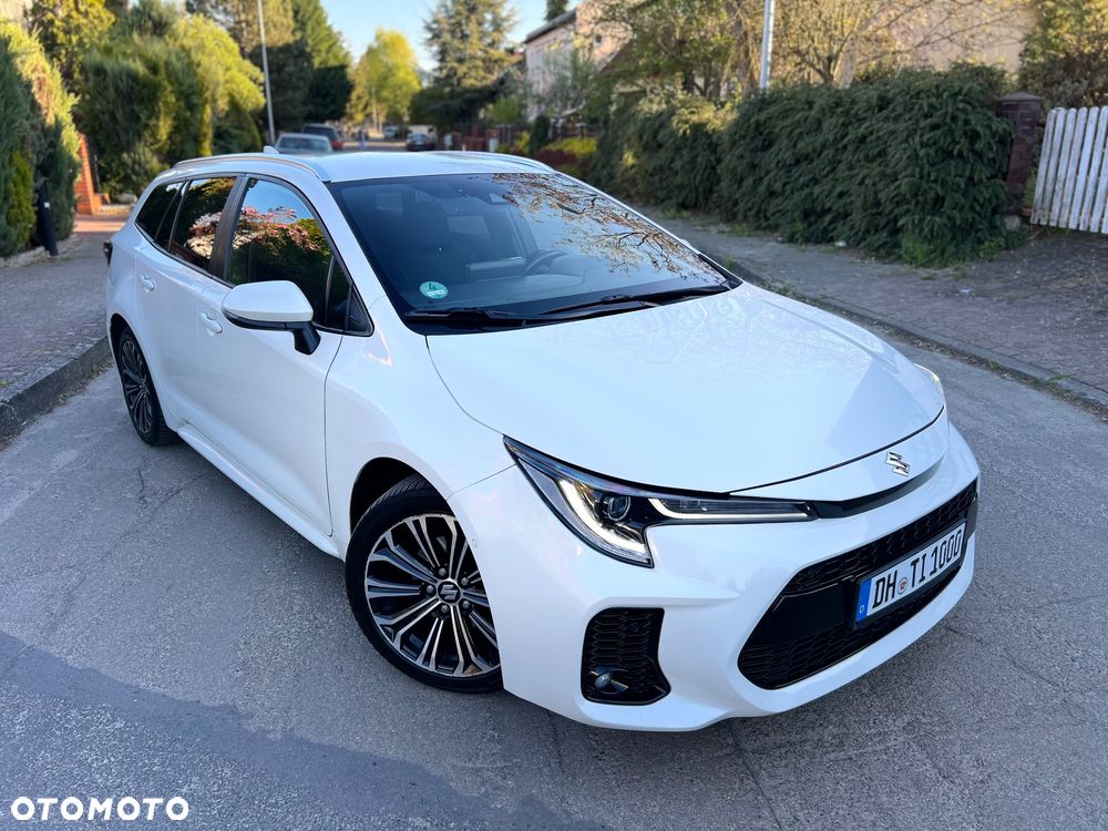 Suzuki Swace 1.8 Hybrid Premium Plus CVT - 2