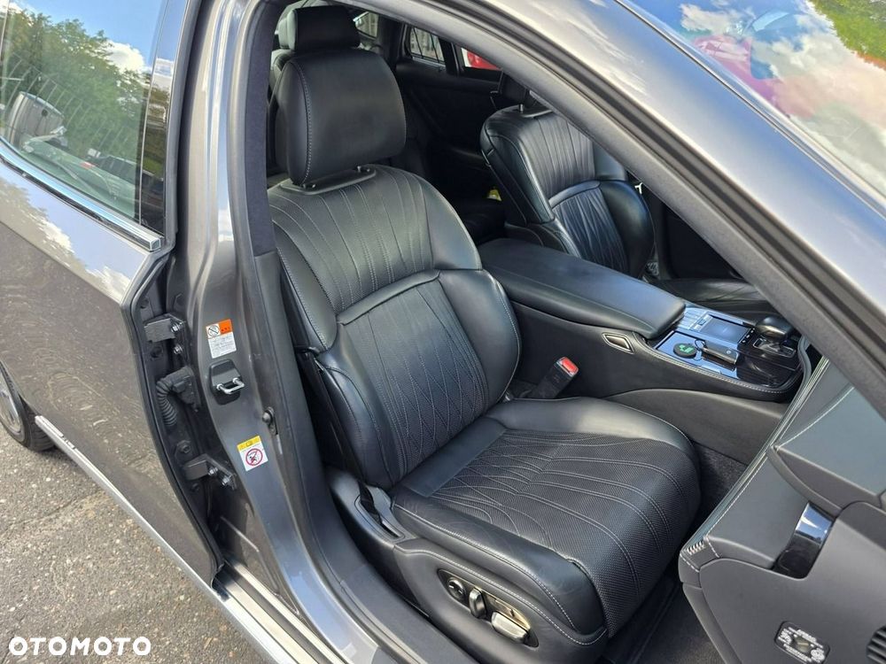 Lexus LS 500h Business Edition AWD - 27