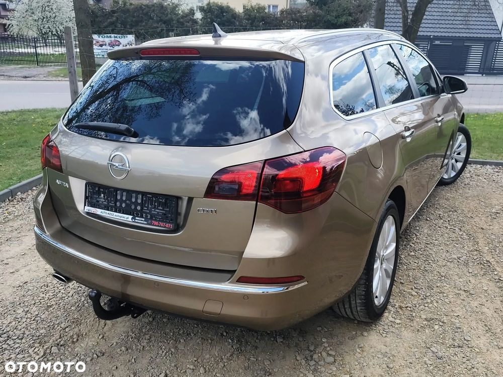 Opel Astra 2.0 CDTI DPF SportsTourer Style - 19